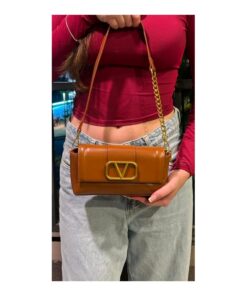 Bolsa Feminina Baguette Santa Lolla Logo Alto Relevo