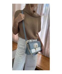 Alternative view of Bolsa Feminina Tiracolo Croco Fivela Corrente Dourada Elegante